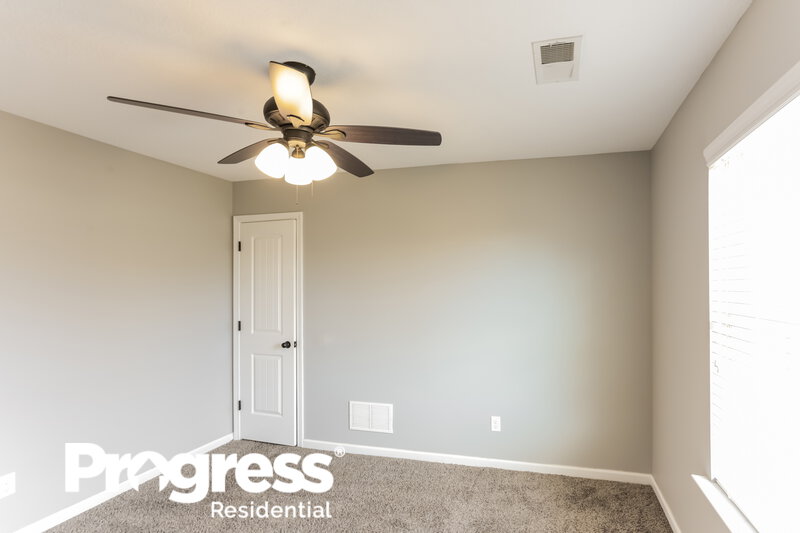2,420/Mo, 4586 Davis Grove Blvd Olive Branch, MS 38654 Bedroom View 2