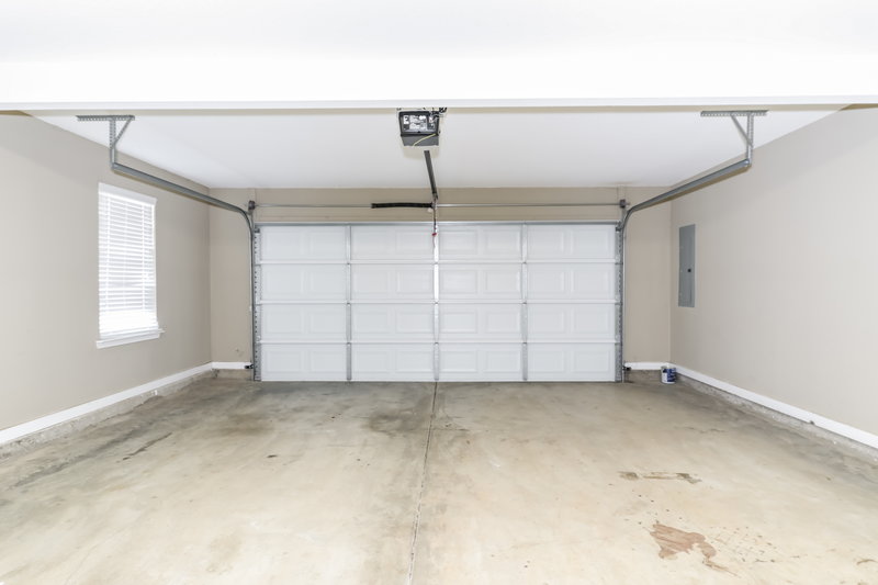 2,125/Mo, 4743 Shinault Ln Olive Branch, MS 38654 Garage View