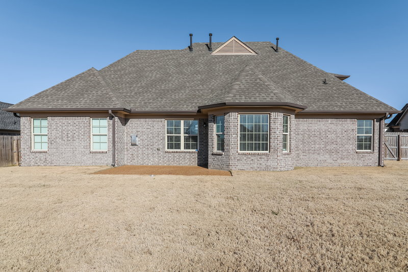 2,125/Mo, 4743 Shinault Ln Olive Branch, MS 38654 Rear View