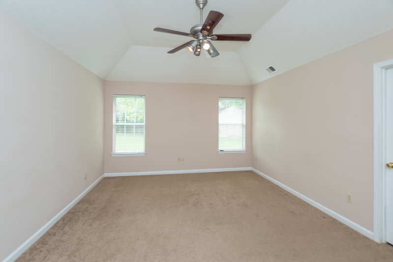 1,930/Mo, 2353 Heather Rdg Southaven, MS 38672 Family Room View