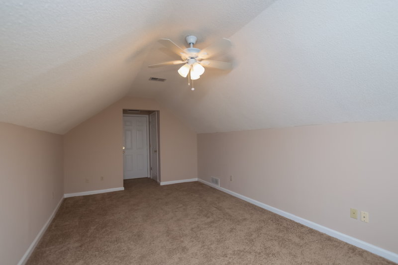 1,930/Mo, 2353 Heather Rdg Southaven, MS 38672 Master Bedroom View 2