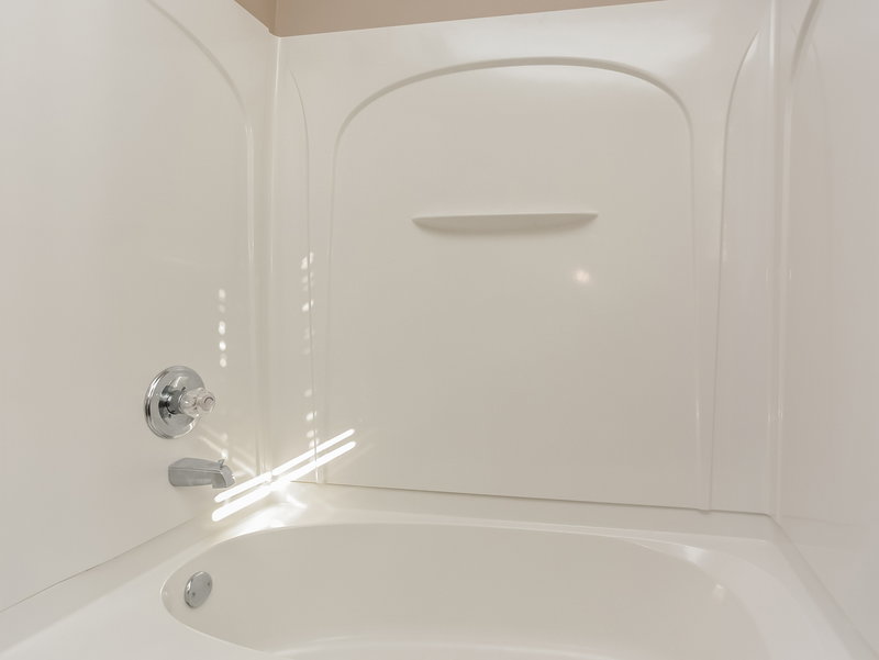 1,620/Mo, 8416 Inverness Dr Southaven, MS 38672 Bathroom View 2