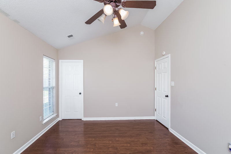 1,985/Mo, 1848 Roy Dr Southaven, MS 38671 Master Bedroom View