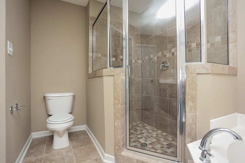2,030/Mo, 7868 Ridgedale Dr Olive Branch, MS 38654 Master Bathroom View 2