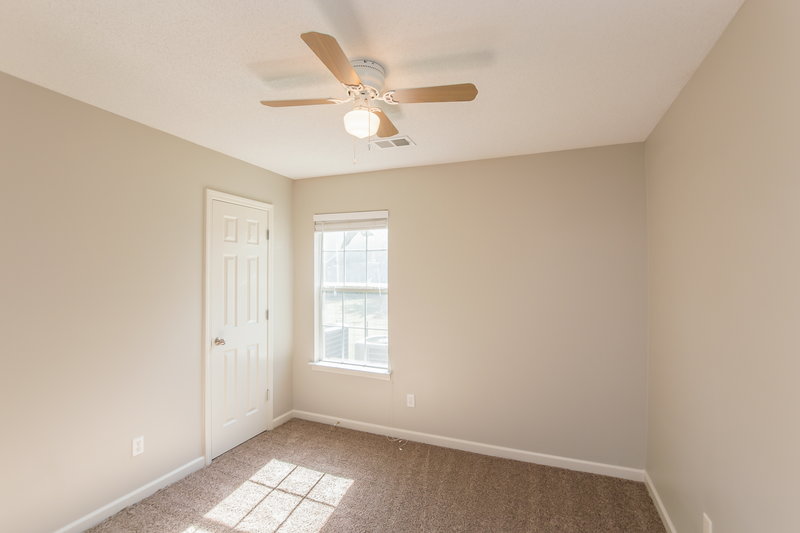 1,995/Mo, 9909 Southern Oak Way Olive Branch, MS 38654 Bedroom View 2