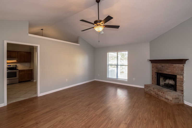 1,885/Mo, 10378 Yates Dr Olive Branch, MS 38654 Living Room View 2