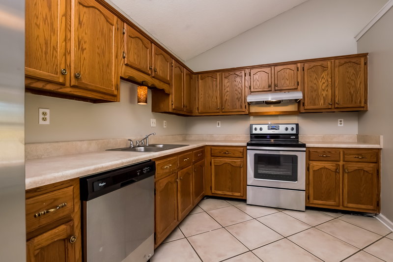 1,885/Mo, 10378 Yates Dr Olive Branch, MS 38654 Kitchen View 2