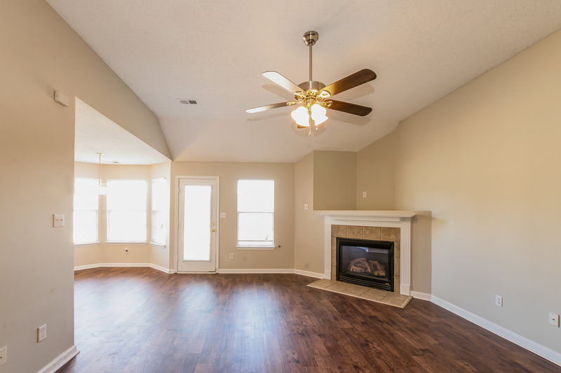 1,545/Mo, 7908 Milestone Dr Southaven, MS 38671 Living Area View 3