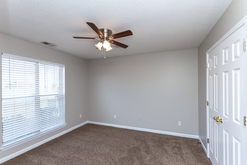 2,265/Mo, 10805 Paul Coleman Dr Olive Branch, MS 38654 Master Bedroom View
