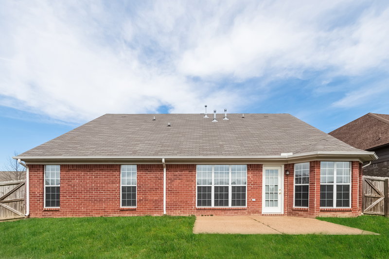 2,265/Mo, 10805 Paul Coleman Dr Olive Branch, MS 38654 Rear View 2
