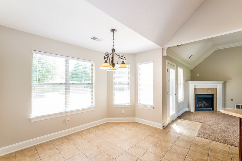 1,940/Mo, 2691 Miner Cv Southaven, MS 38672 Breakfast Nook View 2