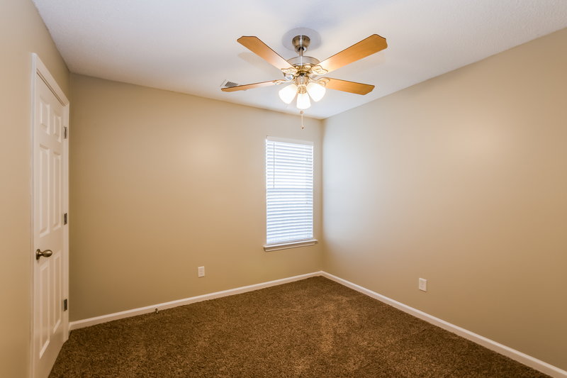 1,835/Mo, 5804 Lindsay Cv Southaven, MS 38671 Bedroom View 2