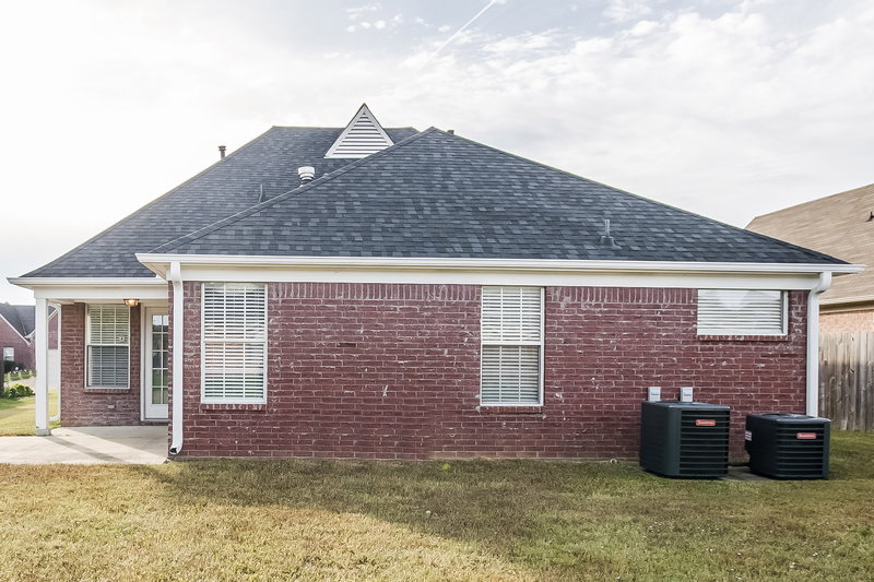 1,835/Mo, 5804 Lindsay Cv Southaven, MS 38671 Rear View 3