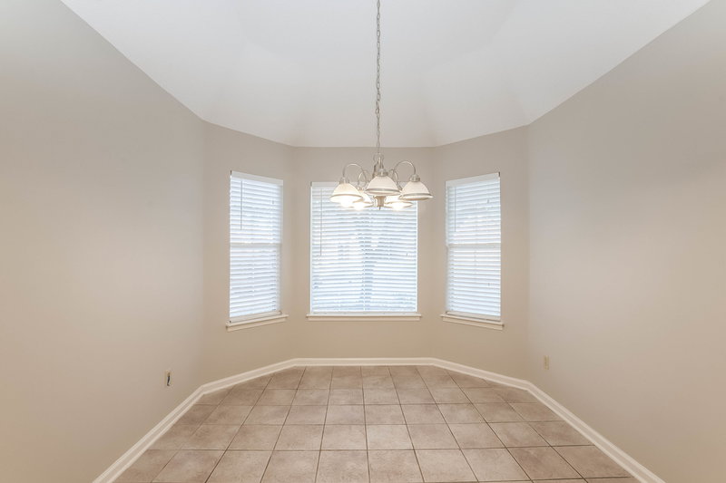 1,875/Mo, 8205 Regal Bend Dr Olive Branch, MS 38654 Dining Room View
