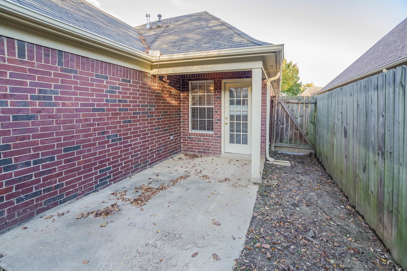 1,875/Mo, 8205 Regal Bend Dr Olive Branch, MS 38654 Rear View 2