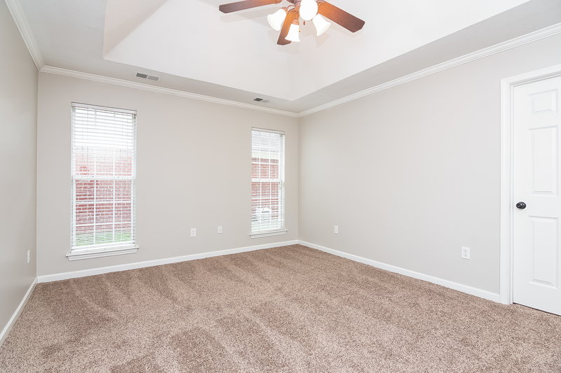 2,240/Mo, 5695 Kuykendall Dr Southaven, MS 38672 Master Bedroom View 2
