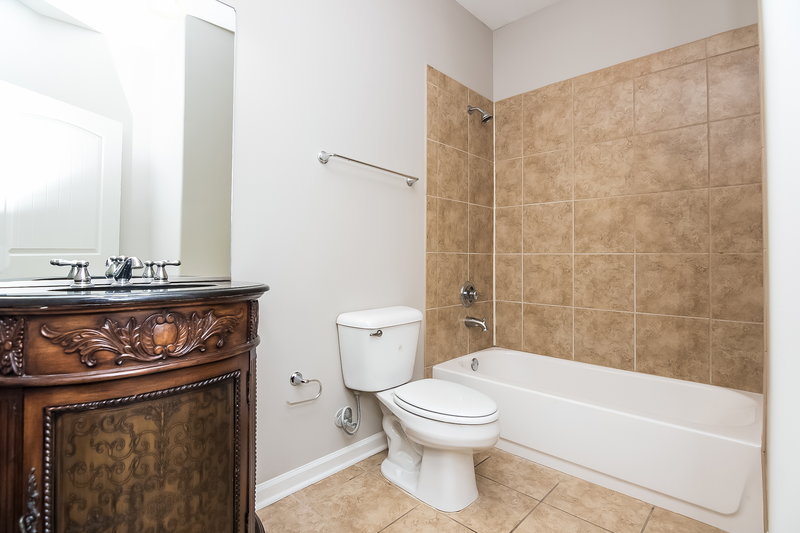 2,095/Mo, 8853 Bishop Lane Olive Branch, MS 38654 Bathroom View