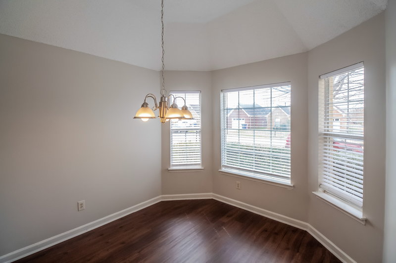1,620/Mo, 8248 Clubview Dr Olive Branch, MS 38654 Dining Room View 2