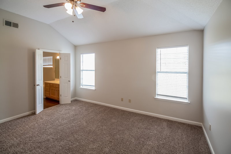 1,620/Mo, 8248 Clubview Dr Olive Branch, MS 38654 Master Bedroom View 2
