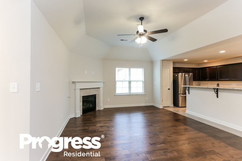1,860/Mo, 8033 Symon Dr Southaven, MS 38671 Living Room View