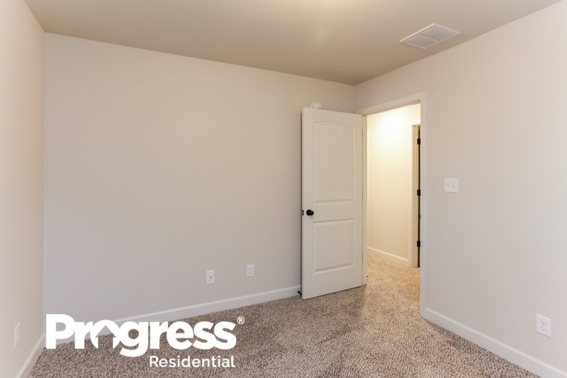 1,860/Mo, 8033 Symon Dr Southaven, MS 38671 Bedroom View 4