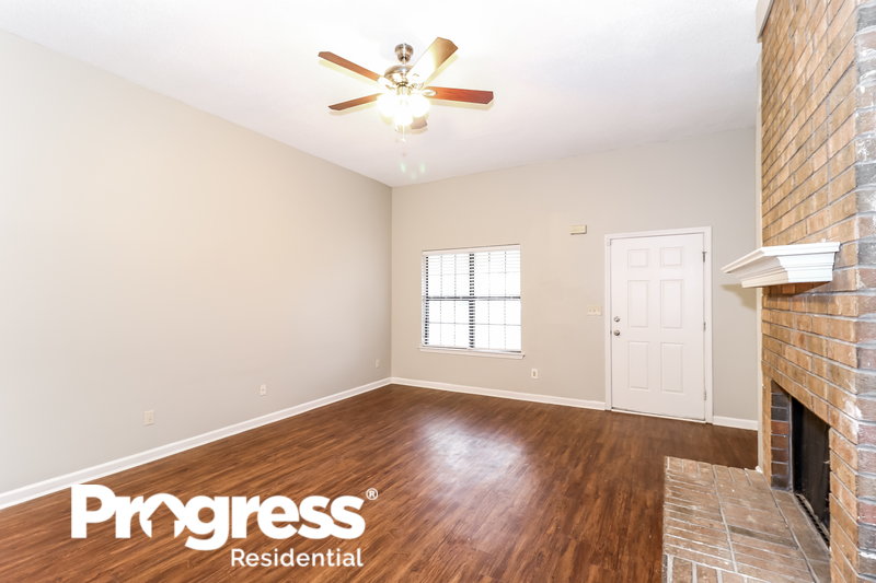 2,440/Mo, 6781 College Park Cv Olive Branch, MS 38654 Living Room View