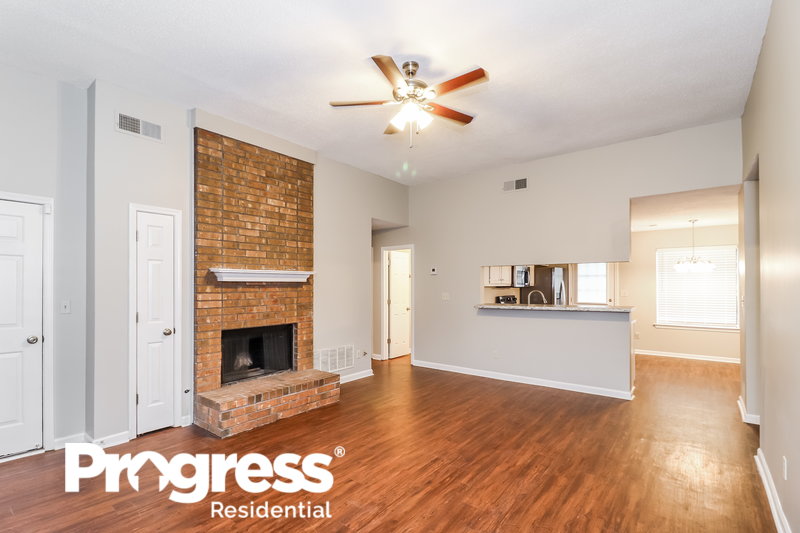2,440/Mo, 6781 College Park Cv Olive Branch, MS 38654 Living Room View 2