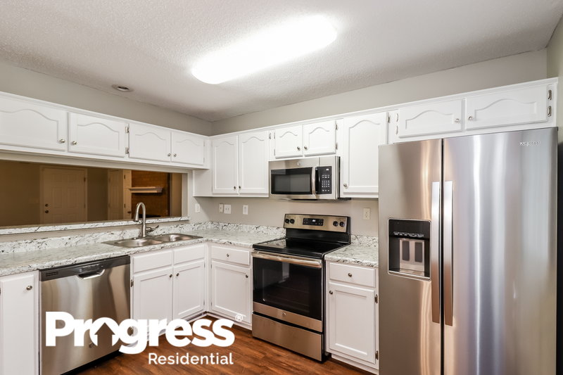 2,440/Mo, 6781 College Park Cv Olive Branch, MS 38654 Kitchen View 2