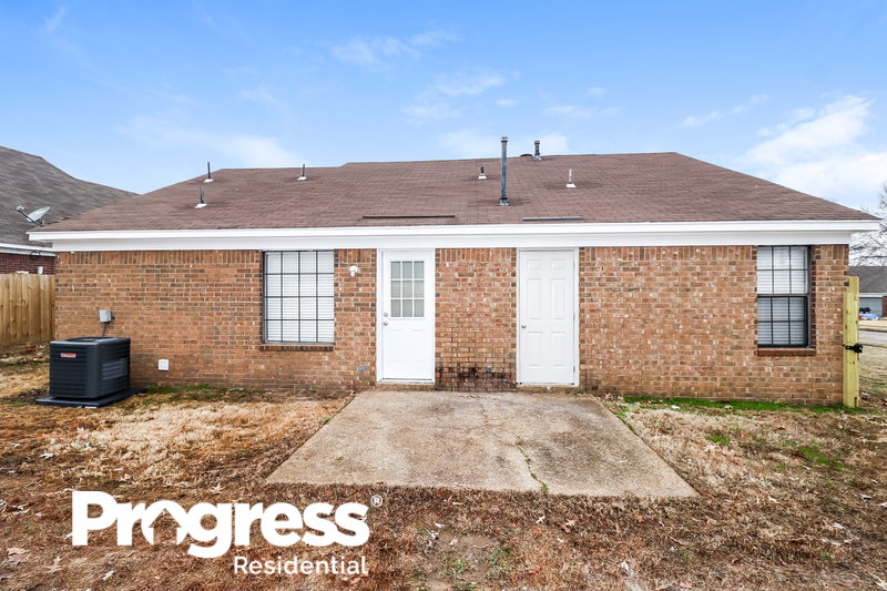 2,440/Mo, 6781 College Park Cv Olive Branch, MS 38654 Rear View