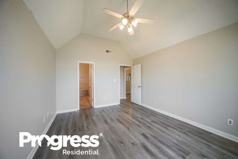1,580/Mo, 3862 Conrail Cir Horn Lake, MS 38637 Main Bedroom View