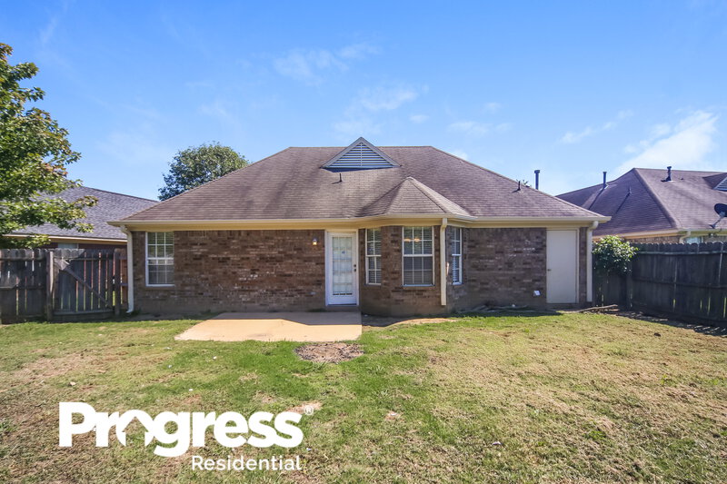 1,580/Mo, 3862 Conrail Cir Horn Lake, MS 38637 Rear View