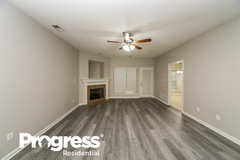 3,290/Mo, 295 Fairway Trace Dr Hernando, MS 38632 Living Room View