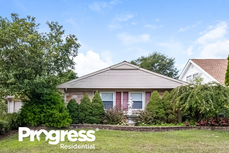0/Mo, 16 Echohill Lane Willingboro, NJ 08046 External View