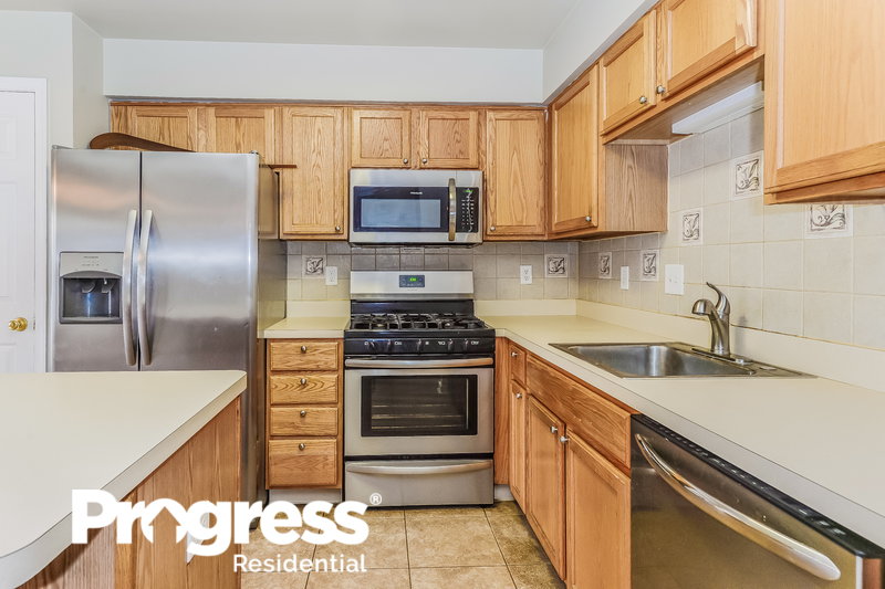 0/Mo, 167 Plymouth Dr Deptford, NJ 08096 kitchen View 2