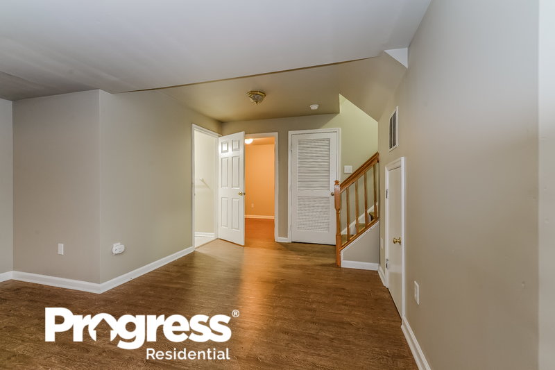0/Mo, 167 Plymouth Dr Deptford, NJ 08096 basement View 2