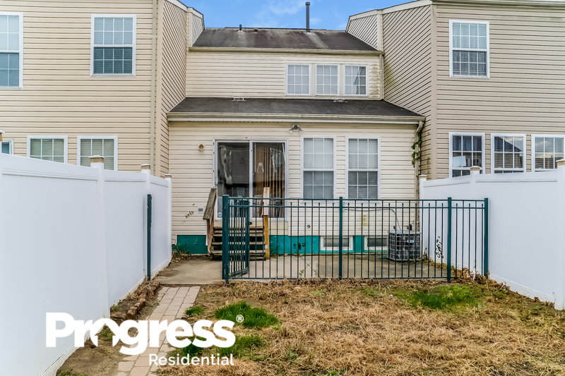 0/Mo, 167 Plymouth Dr Deptford, NJ 08096 rearview View