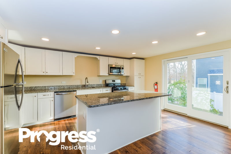 0/Mo, 57 Shore Avenue Manahawkin, NJ 08050 Kitchen View