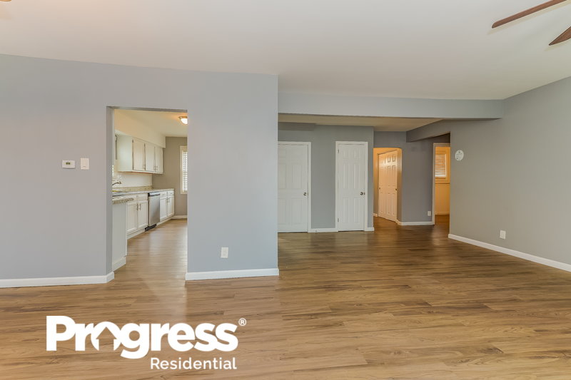 0/Mo, 3917 Burwood Avenue Pennsauken, NJ 08110 diningroom View