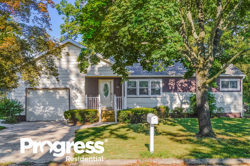 0/Mo, 102 Ginger Ave Millville, NJ 08332 External View