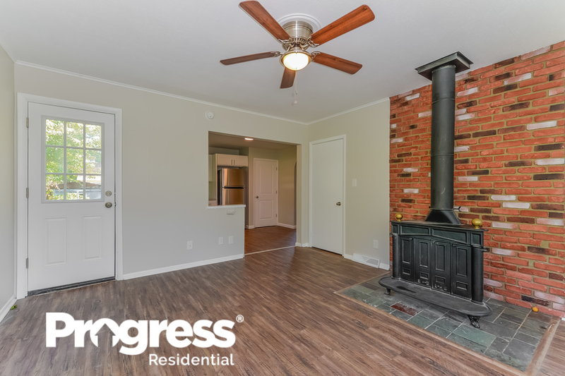 0/Mo, 102 Ginger Ave Millville, NJ 08332 diningroom View
