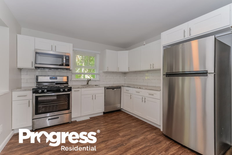 0/Mo, 102 Ginger Ave Millville, NJ 08332 kitchen View 2