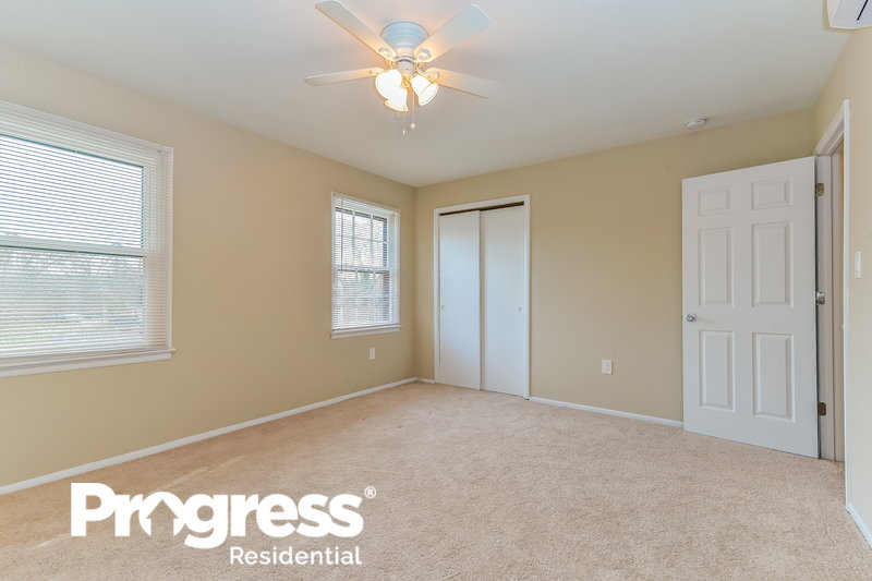0/Mo, 413 Hand Ave Unit 2 Cape May Court House, NJ 08210 masterbedroom View 4