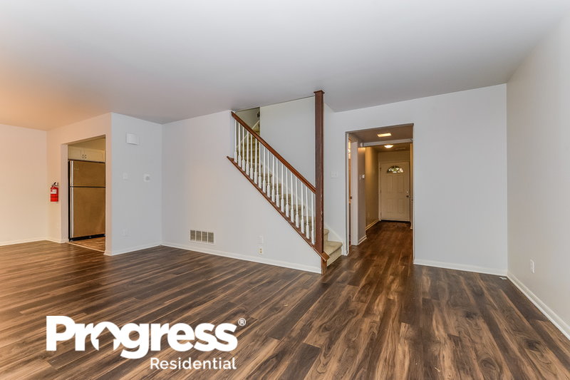 1,635/Mo, 103 Chaucer Rd Unit A Mount Laurel, NJ 08054 Living Room View