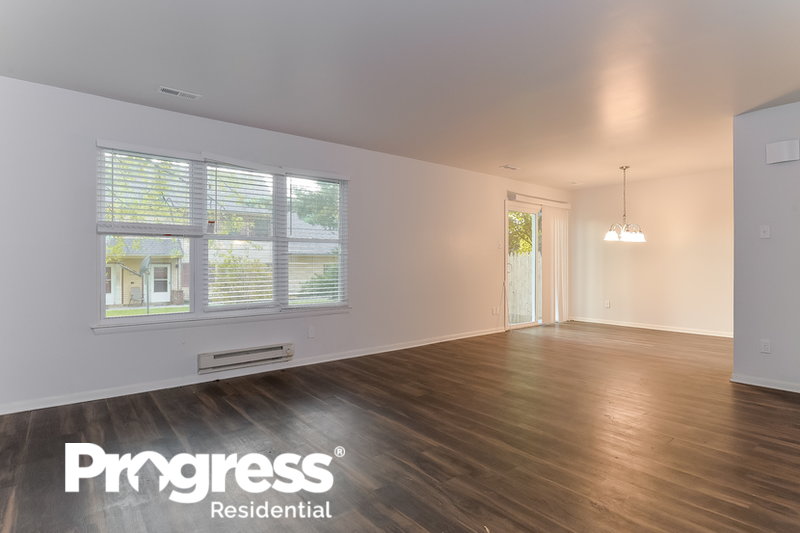 1,635/Mo, 103 Chaucer Rd Unit A Mount Laurel, NJ 08054 Living Room View 3
