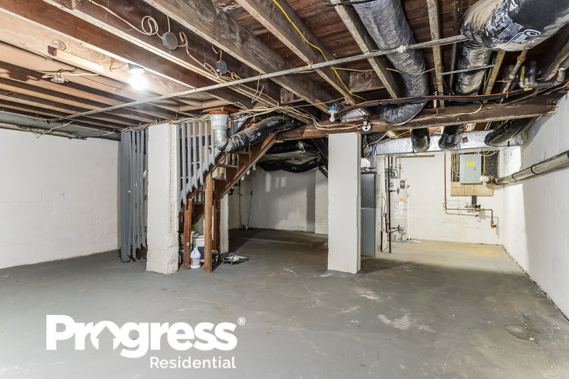 0/Mo, 26 HILLSIDE RD Mount Holly, NJ 08060 Basement View