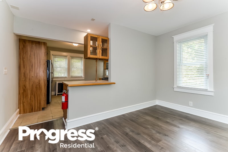 0/Mo, 124 S Browning Avenue Somerdale, NJ 08083 diningroom View