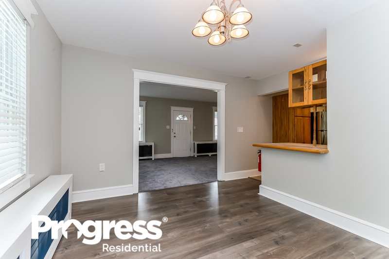 0/Mo, 124 S Browning Avenue Somerdale, NJ 08083 diningroom View 2