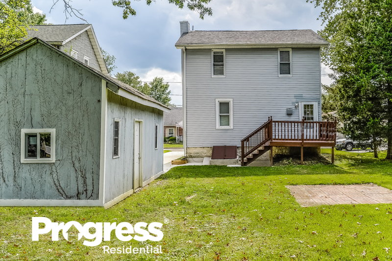 0/Mo, 124 S Browning Avenue Somerdale, NJ 08083 rearview View