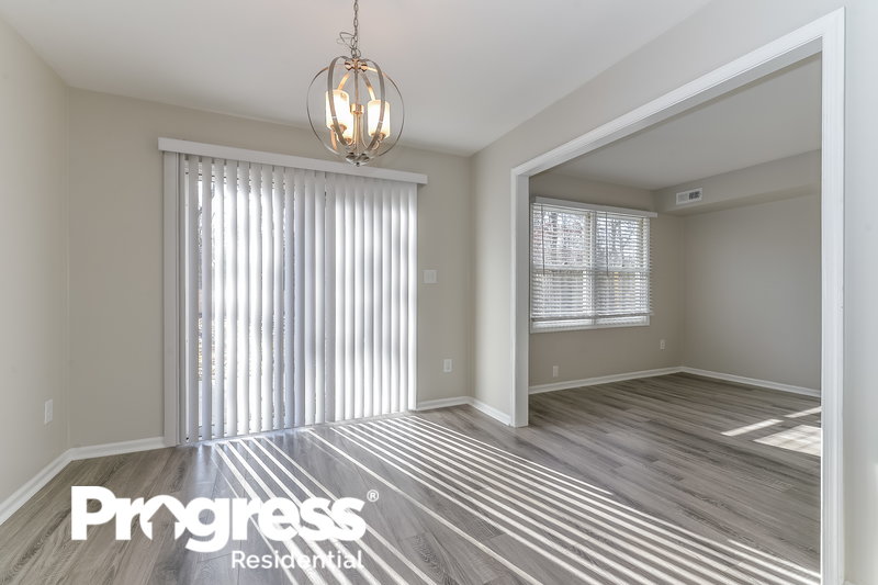 0/Mo, 196 Bartal Ct Atco, NJ 08004 diningroom View
