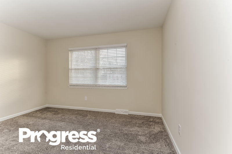 0/Mo, 964 Michael Ave Vineland, NJ 08360 masterbedroom View